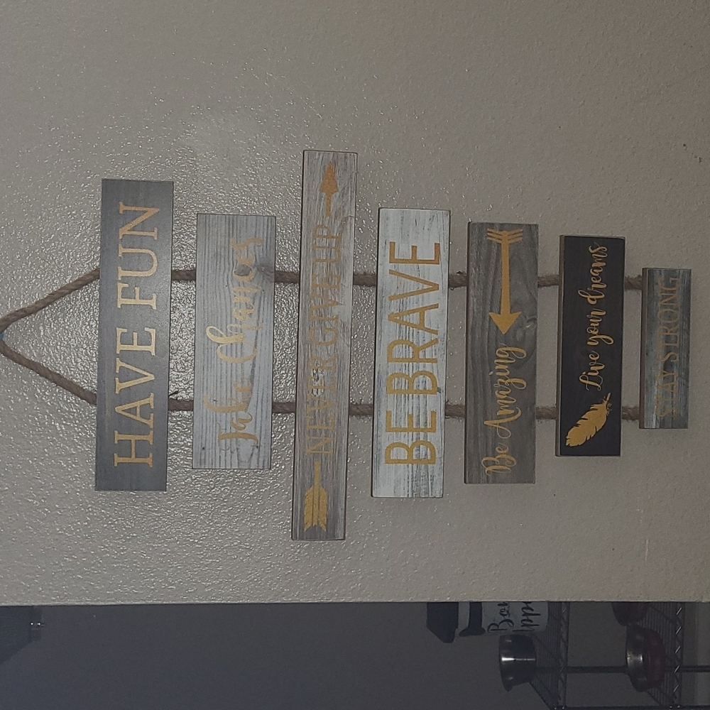 Wall sayings